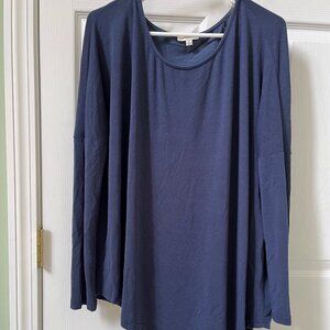 LADIES SIZE M UMGEE NAVY BLUE LONG SLEEVE ASYMMETRICAL HEM TUNIC